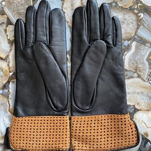 Grandoe: Leather gloves